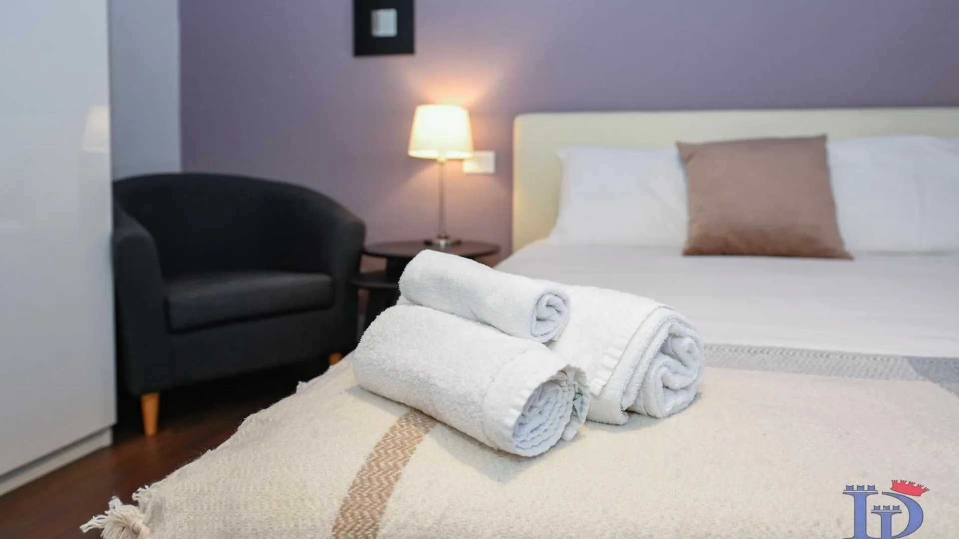 Desenzanoloft Official Partner Marriott Homes & Villas - A Casa Di Sara Family Apartment With Private Parking Desenzano del Garda
